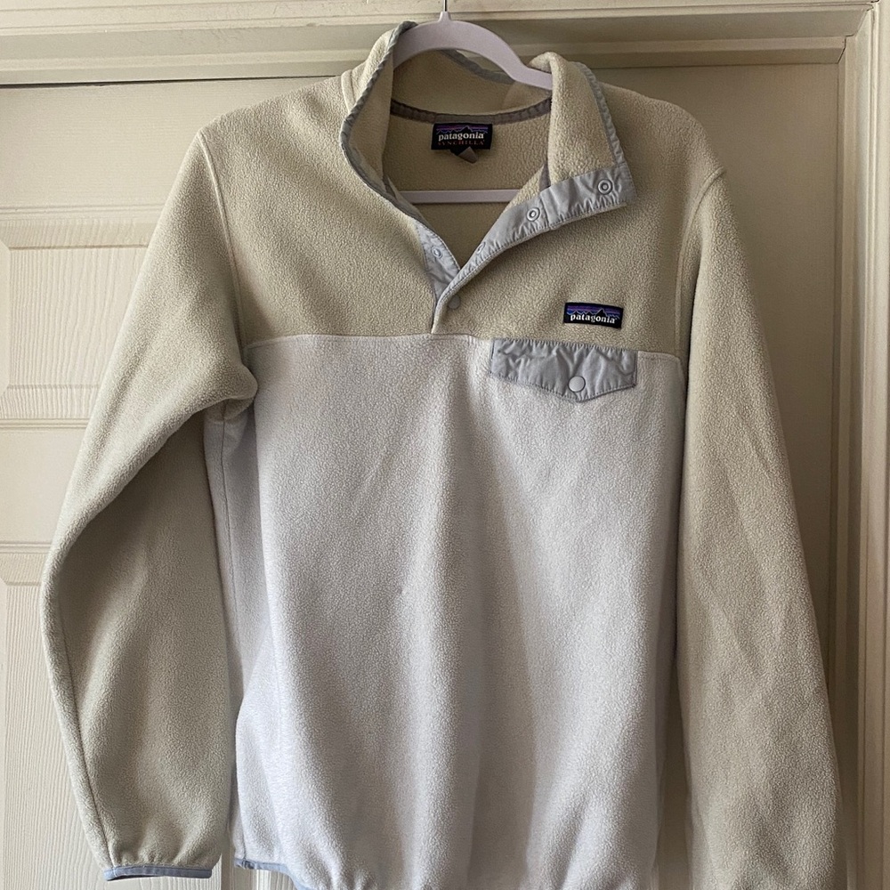 Patagonia Men's Cream and White Synchilla Zip Up Sz M.  Box11
